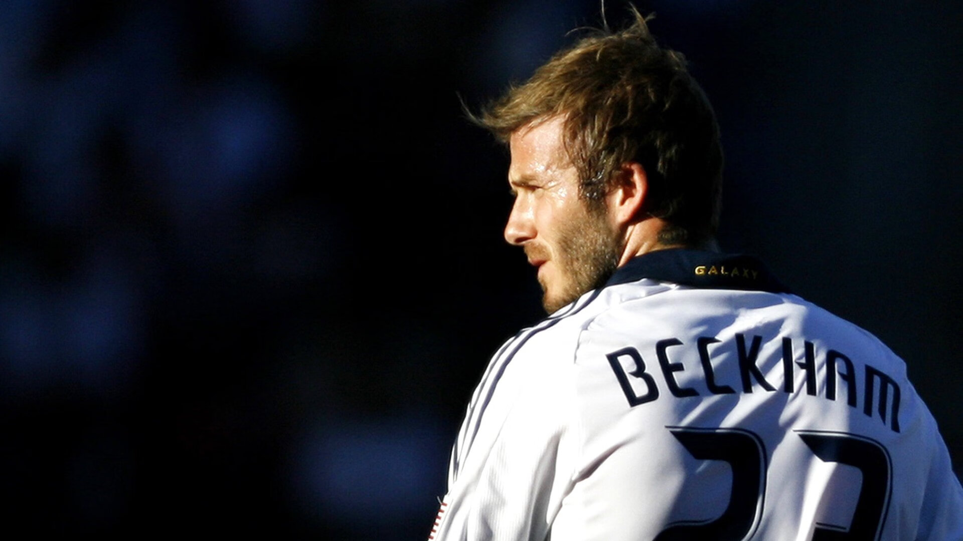 FB体育赛事-德布劳内点燃赛场，拜仁单节拉开巴萨，战术纪律与瞬间爆发的胜利密码